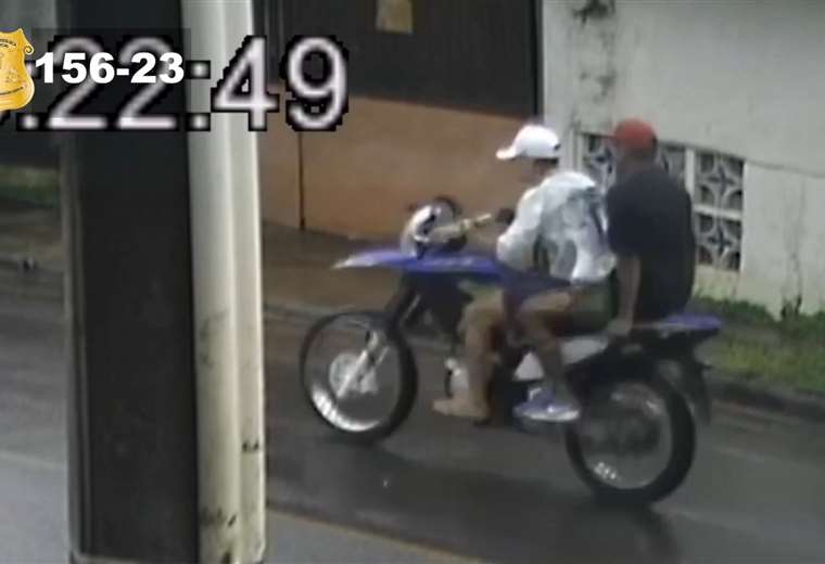 Buscan a sicarios en moto que asesinaron a joven en Puntarenas