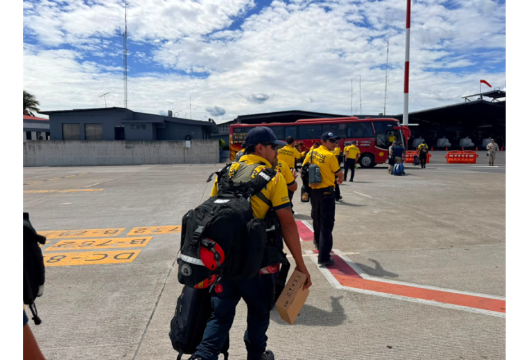 Bomberos regresen a Costa Rica